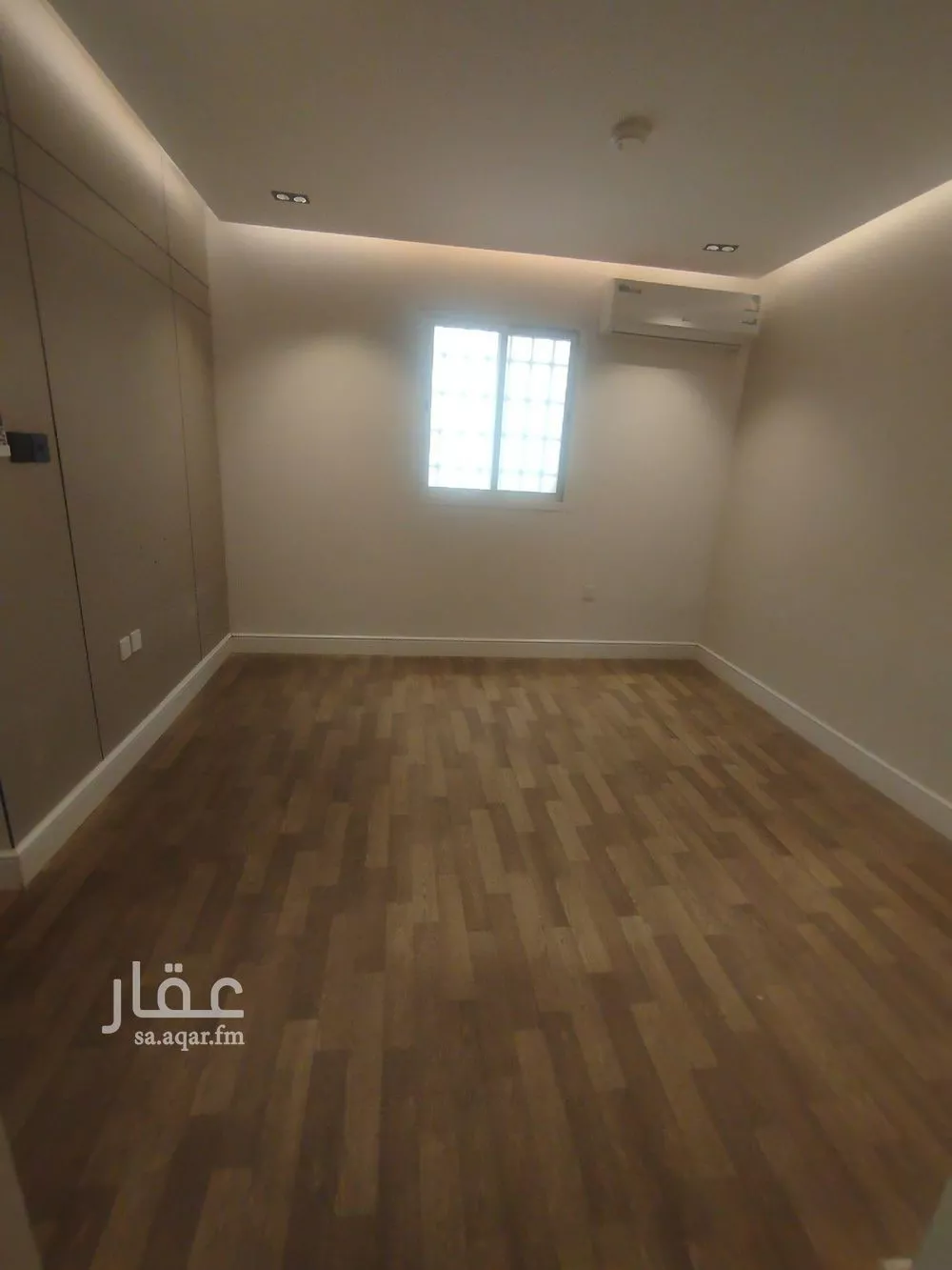 شقة 1 غرف في العقيق 12