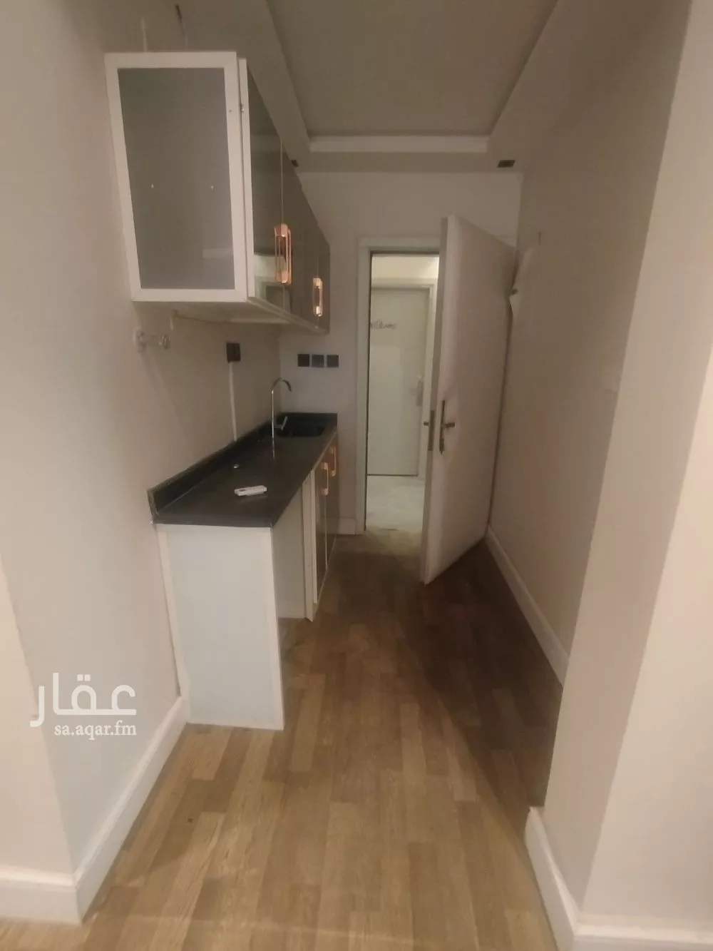 شقة 1 غرف في العقيق 6