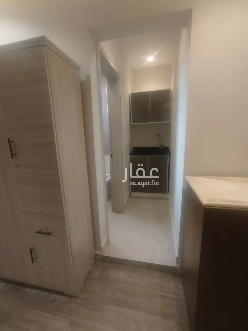 شقة 1 غرف في العقيق 8