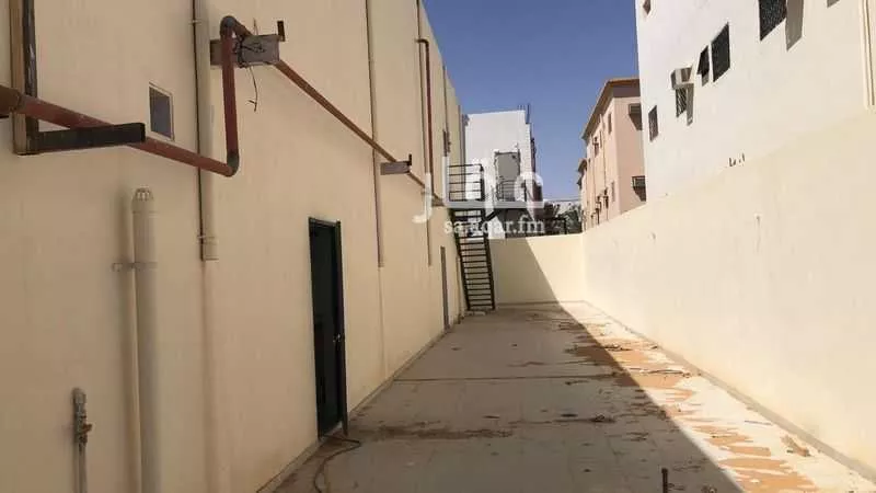 shop in Al Maseef, Tabuk 22