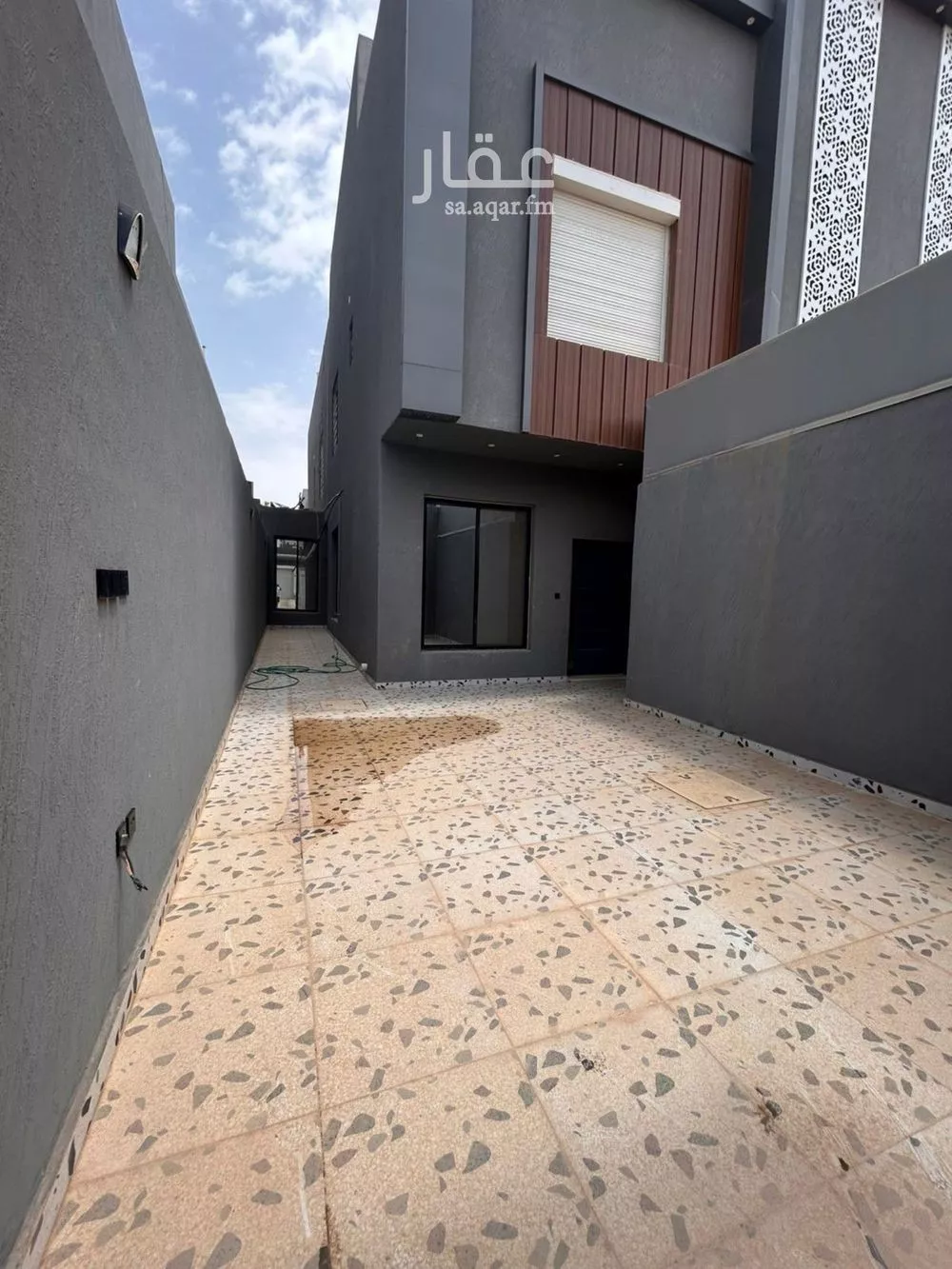 دور 5 غرف في عكاظ 20