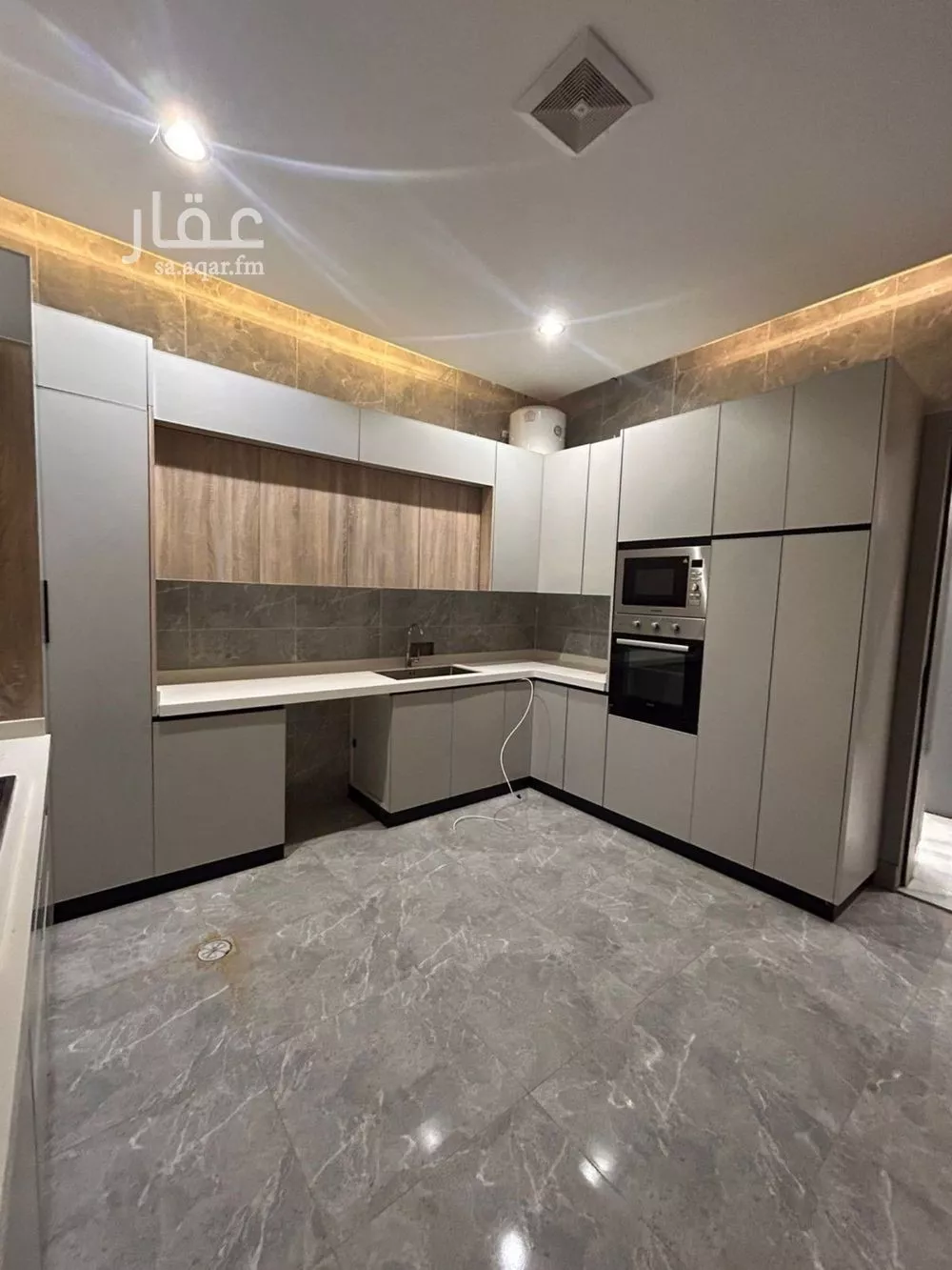 دور 5 غرف في عكاظ 6