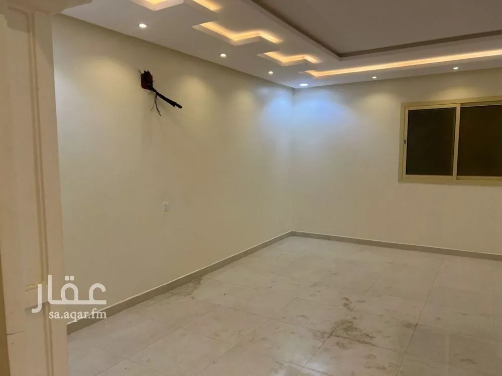 3 bedroom floor in Tuwaiq 6