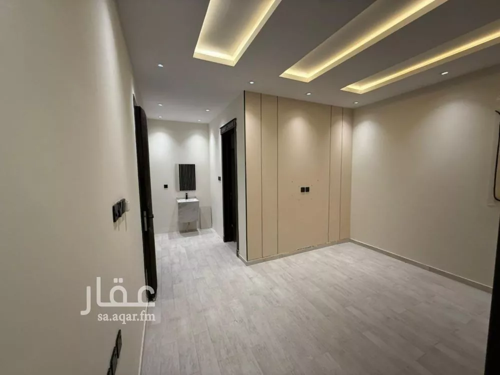 3 bedroom floor in Al Aridh 5