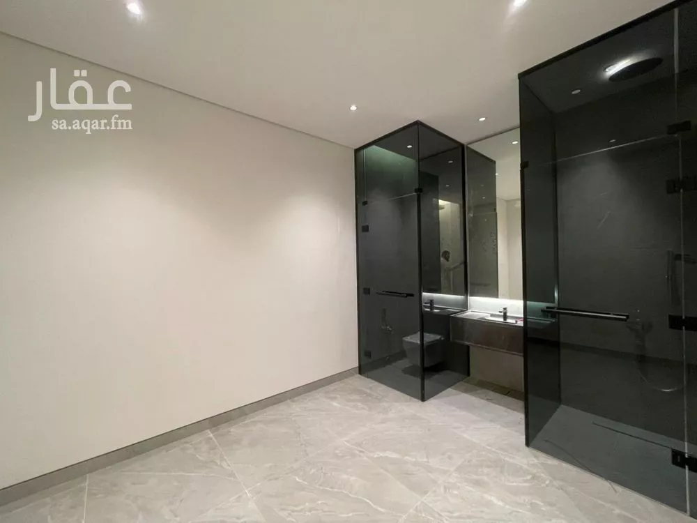 5 bedroom villa in Al Narjis 9