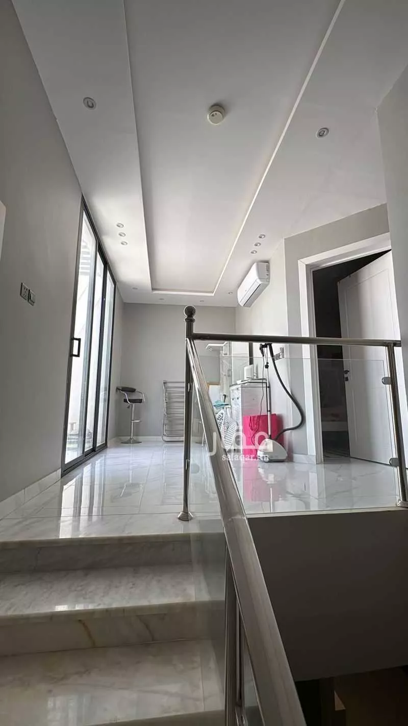 6 bedroom villa in Al Uraija Al Gharbiyah 12