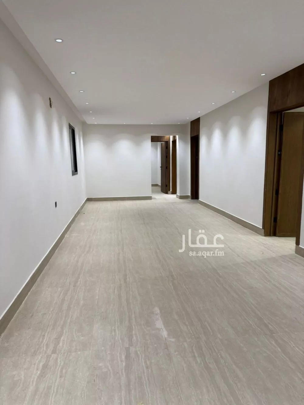4 bedroom floor in Dhahrat Namar 3