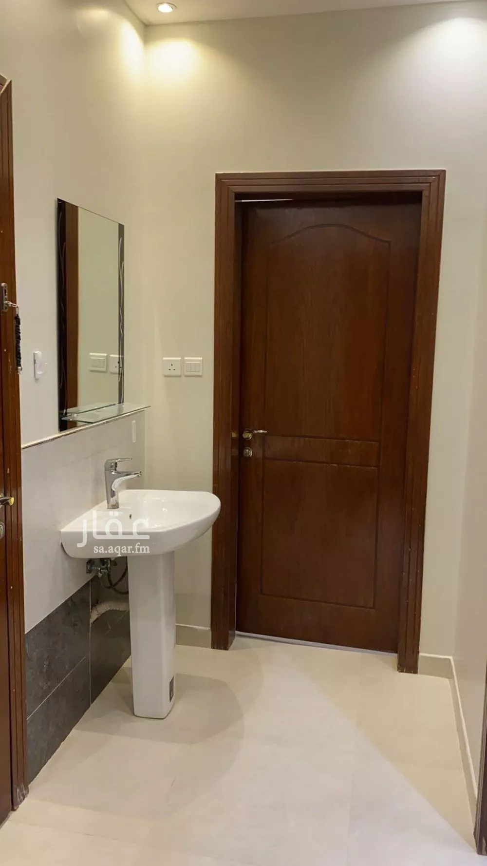 4 bedroom apartment in Al Malqa 21
