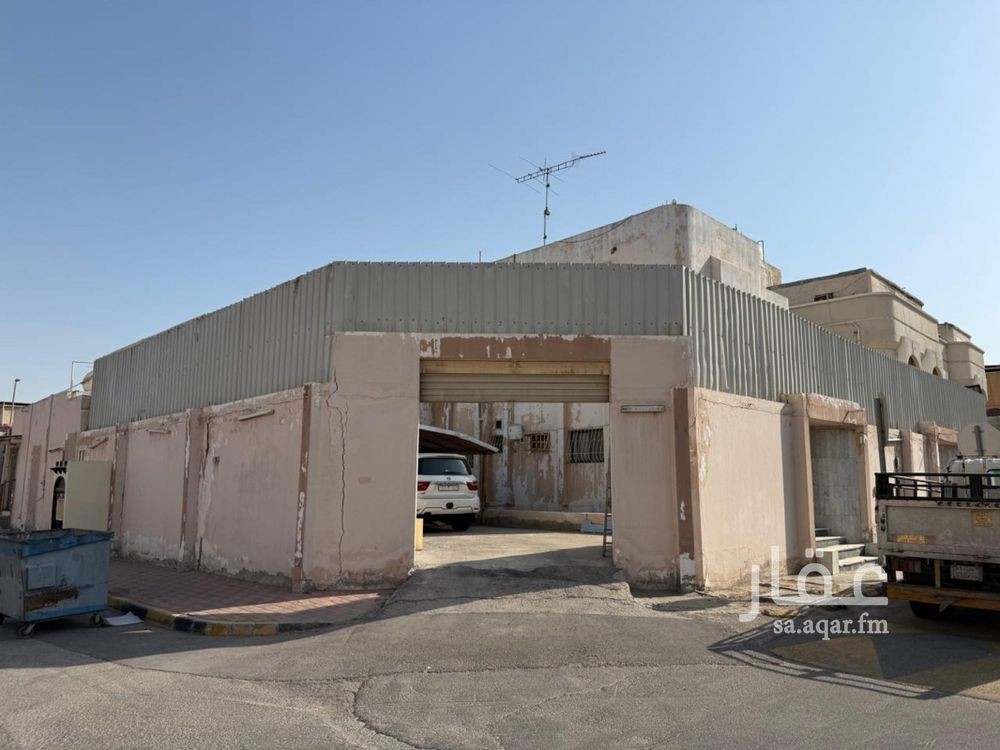 5 bedroom villa in Badr, Eastern Province 4