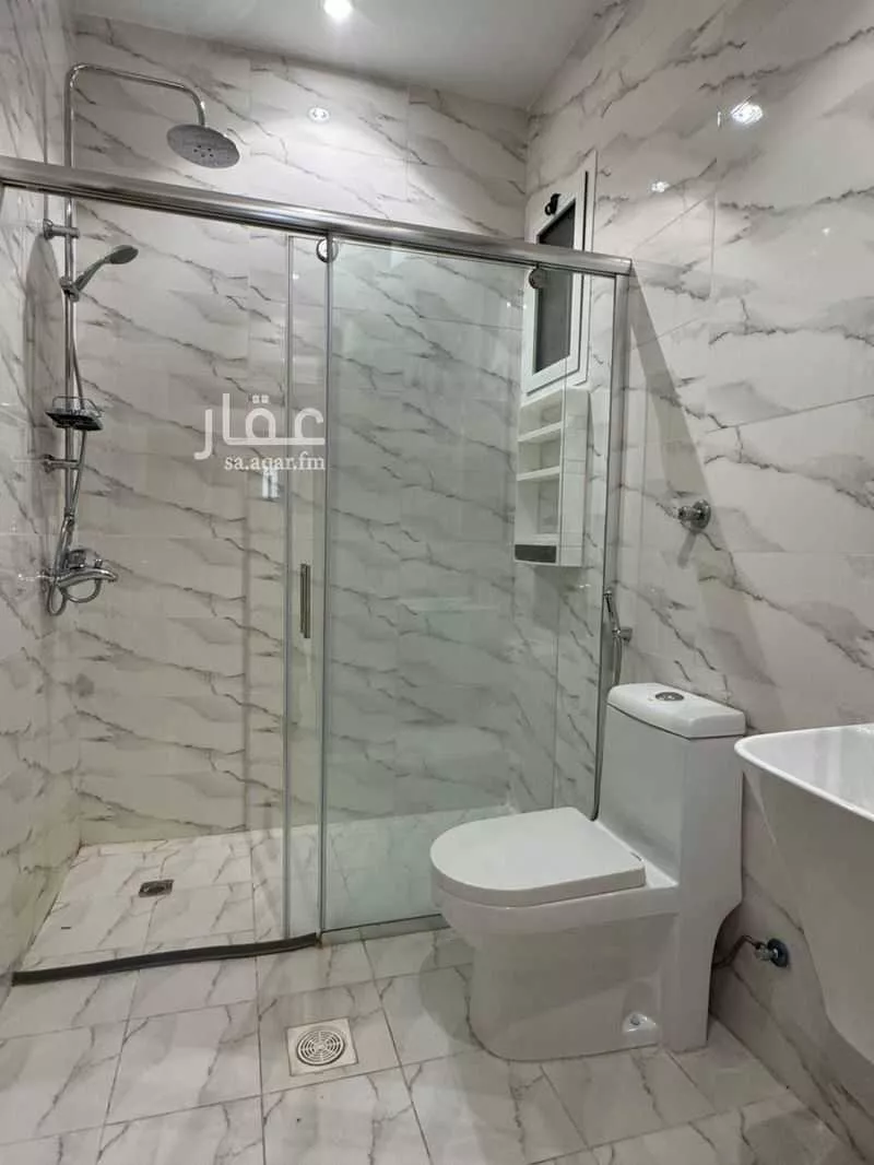 6 bedroom apartment in Mishrifah, Jeddah 11