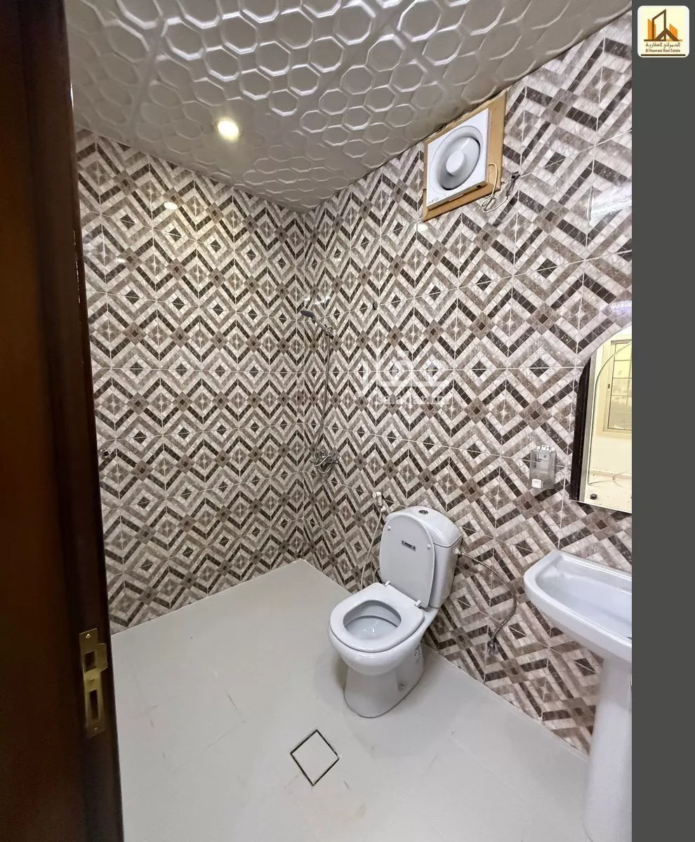 2 bedroom apartment in Al Marwa, Jeddah 6