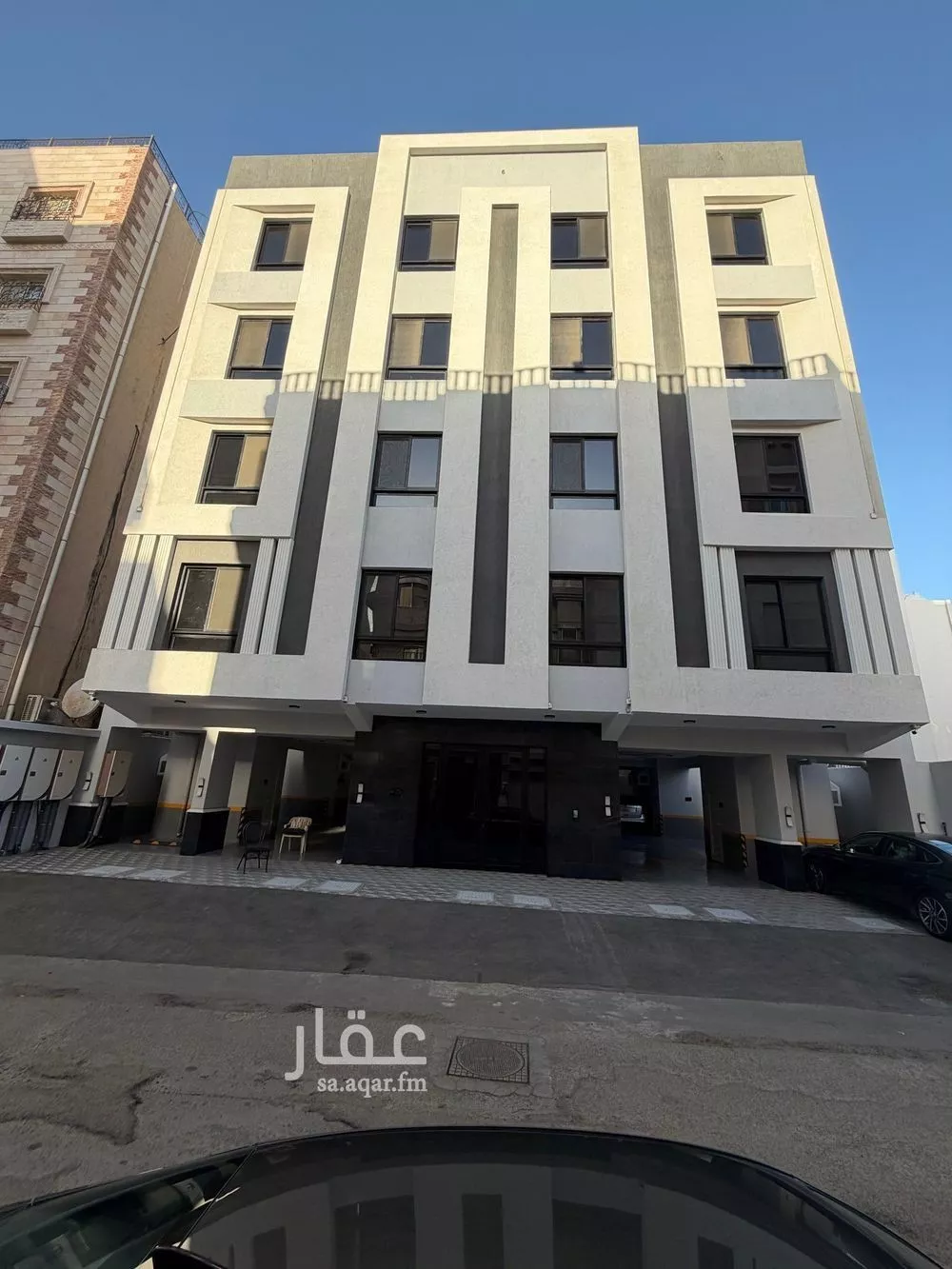 4 bedroom apartment in Al Rawdah 3