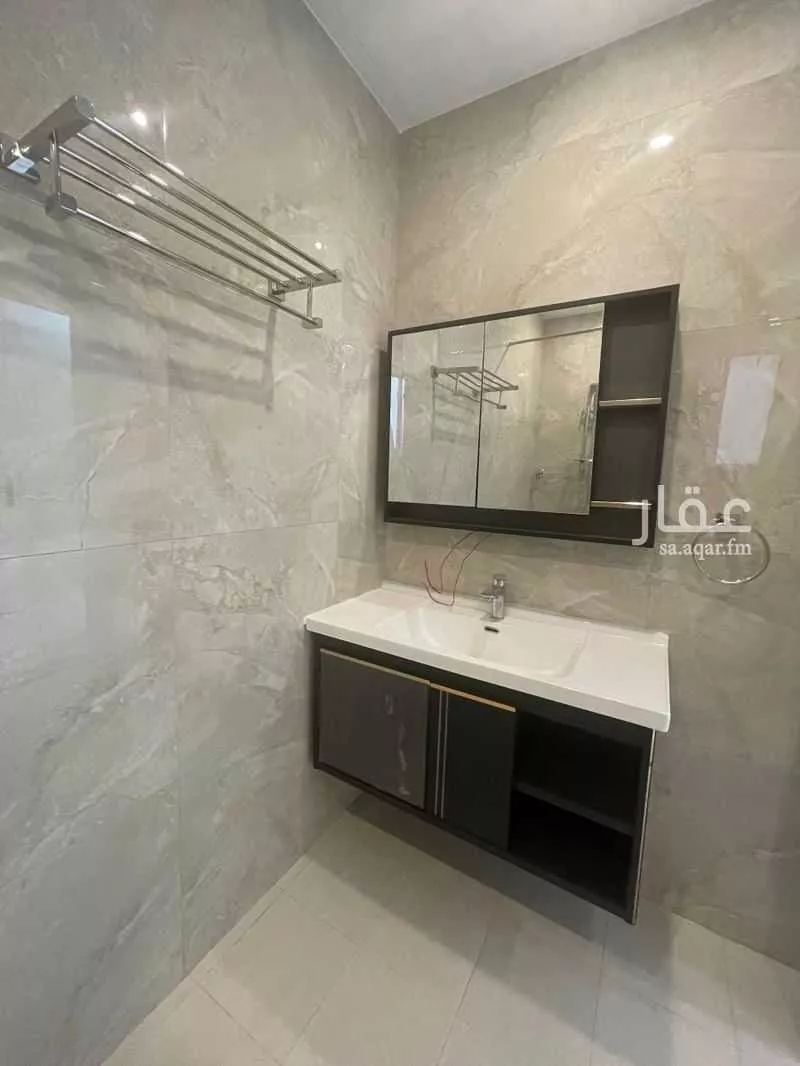 4 bedroom apartment in Mudhainib, Madinah 7