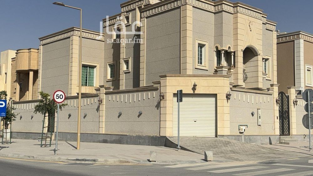 4 bedroom villa in Hittin, Riyadh 2