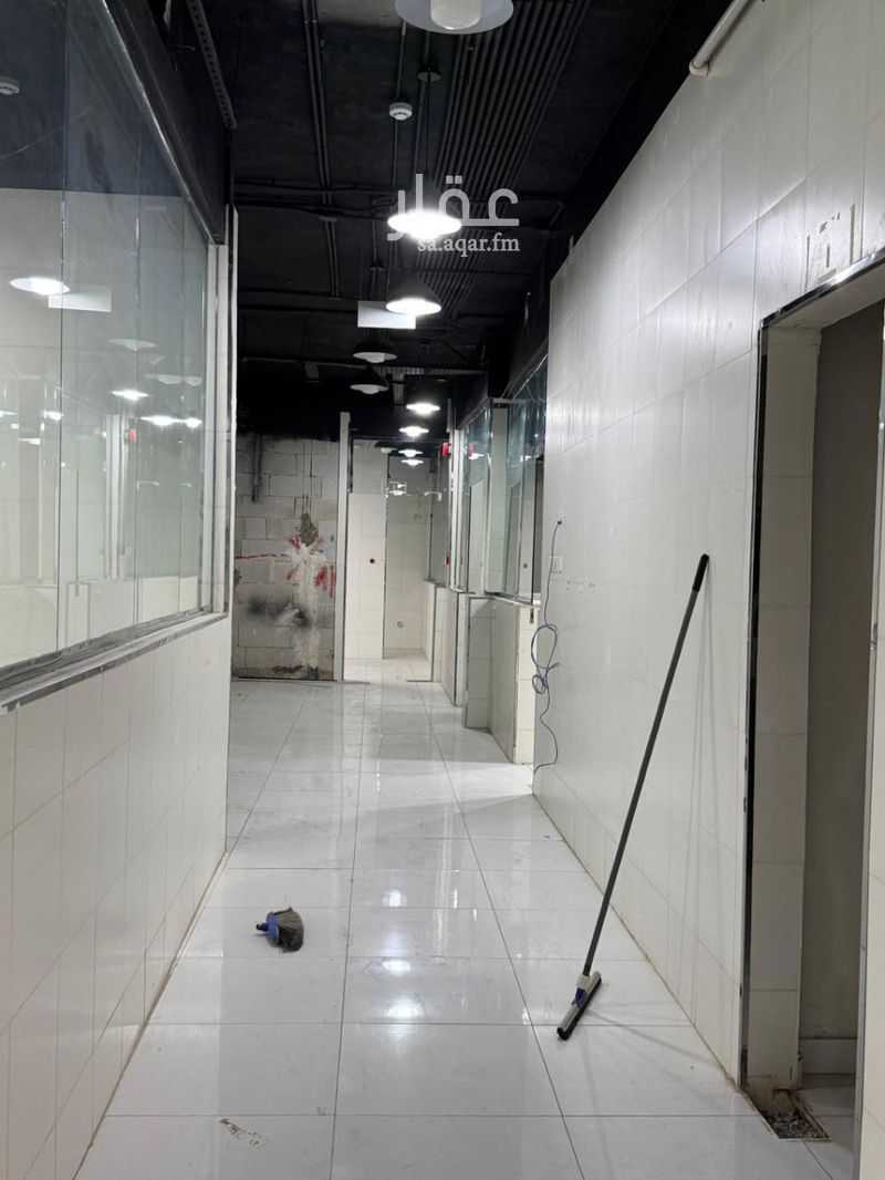 7 bedroom building in An Nadhim, Riyadh 6