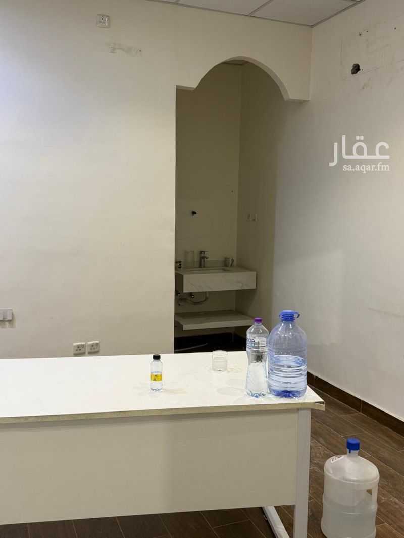 7 bedroom building in An Nadhim, Riyadh 4