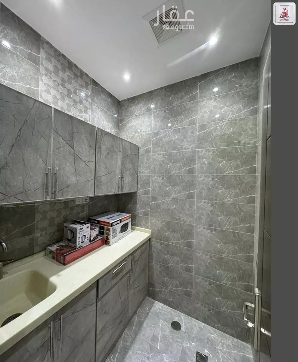 2 bedroom apartment in Al Safa, Jeddah 11