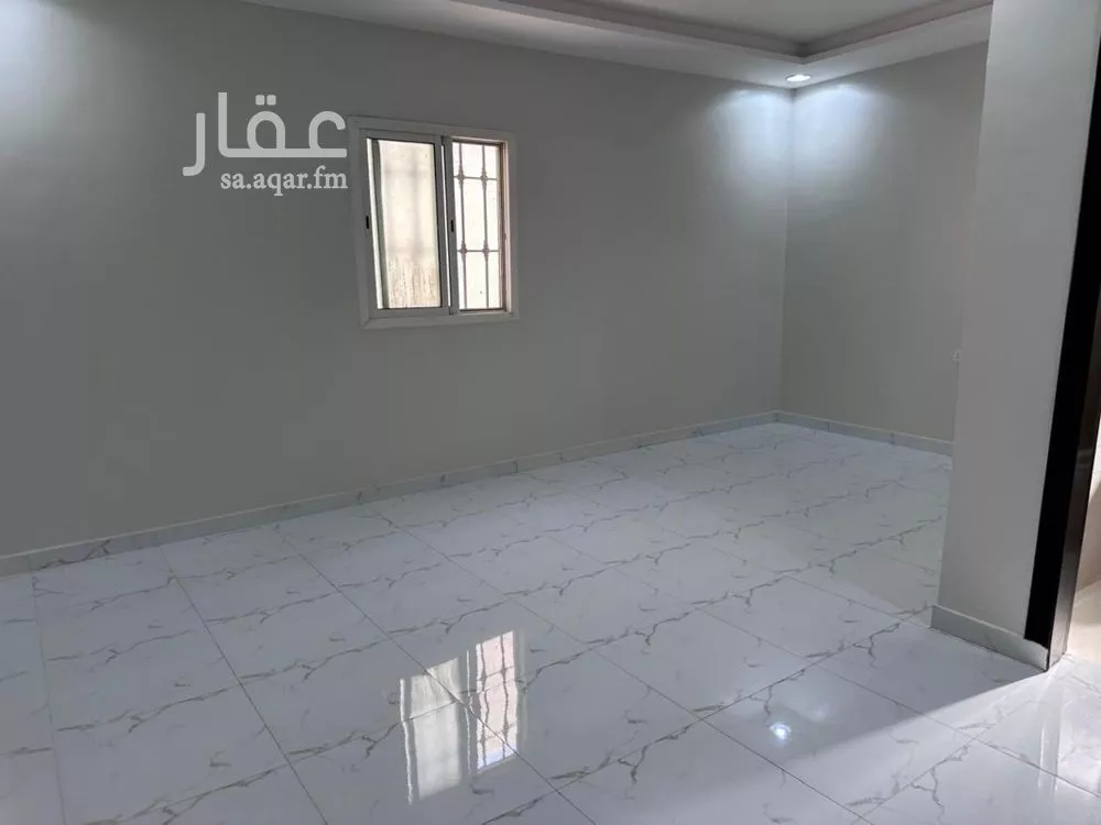 3 bedroom apartment in Al Rimal 6