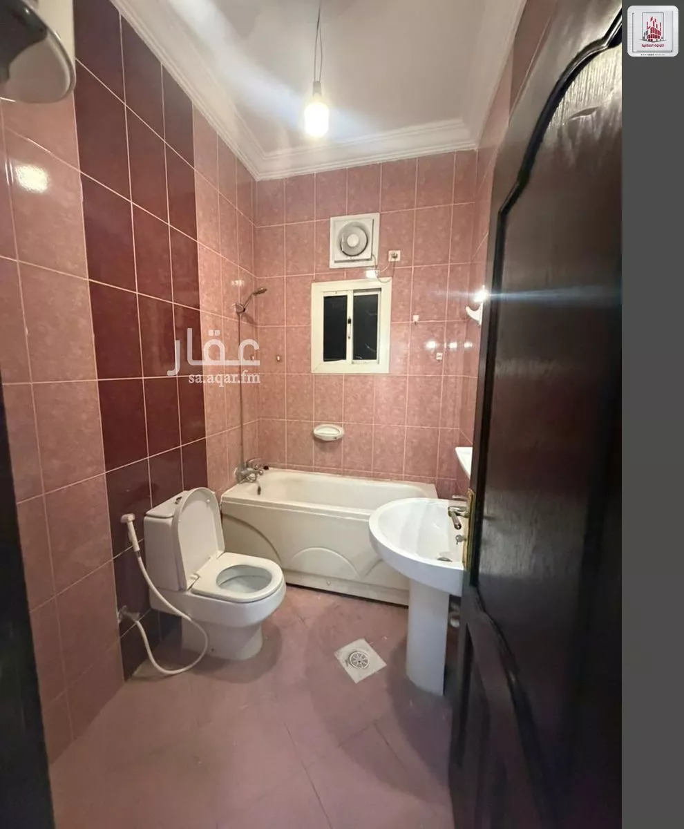 4 bedroom apartment in Al Marwa 6