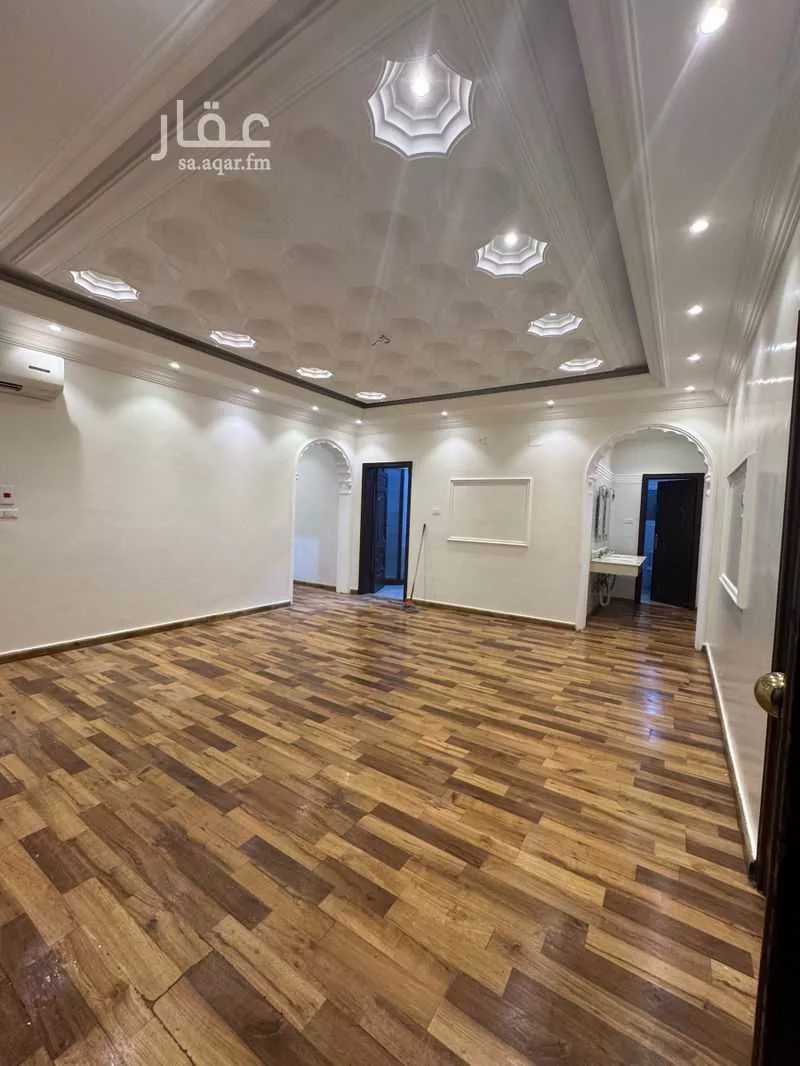 7 bedroom apartment in Al Safa 3