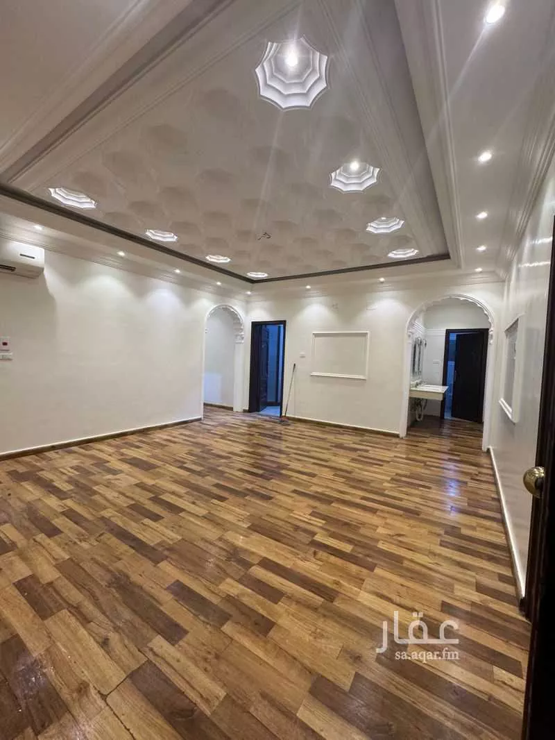 7 bedroom apartment in Al Safa 7