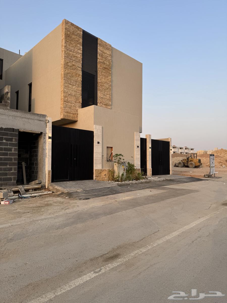 فيلا  في المرجان 2