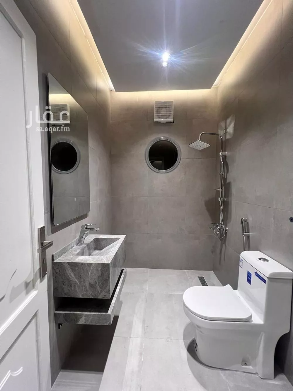 3 bedroom apartment in Al Rawdah 5