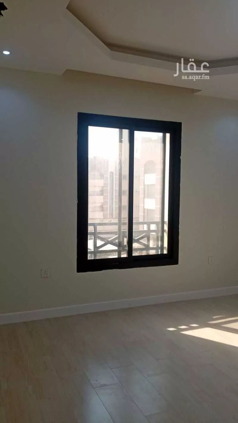 6 bedroom apartment in Al Salamah 7
