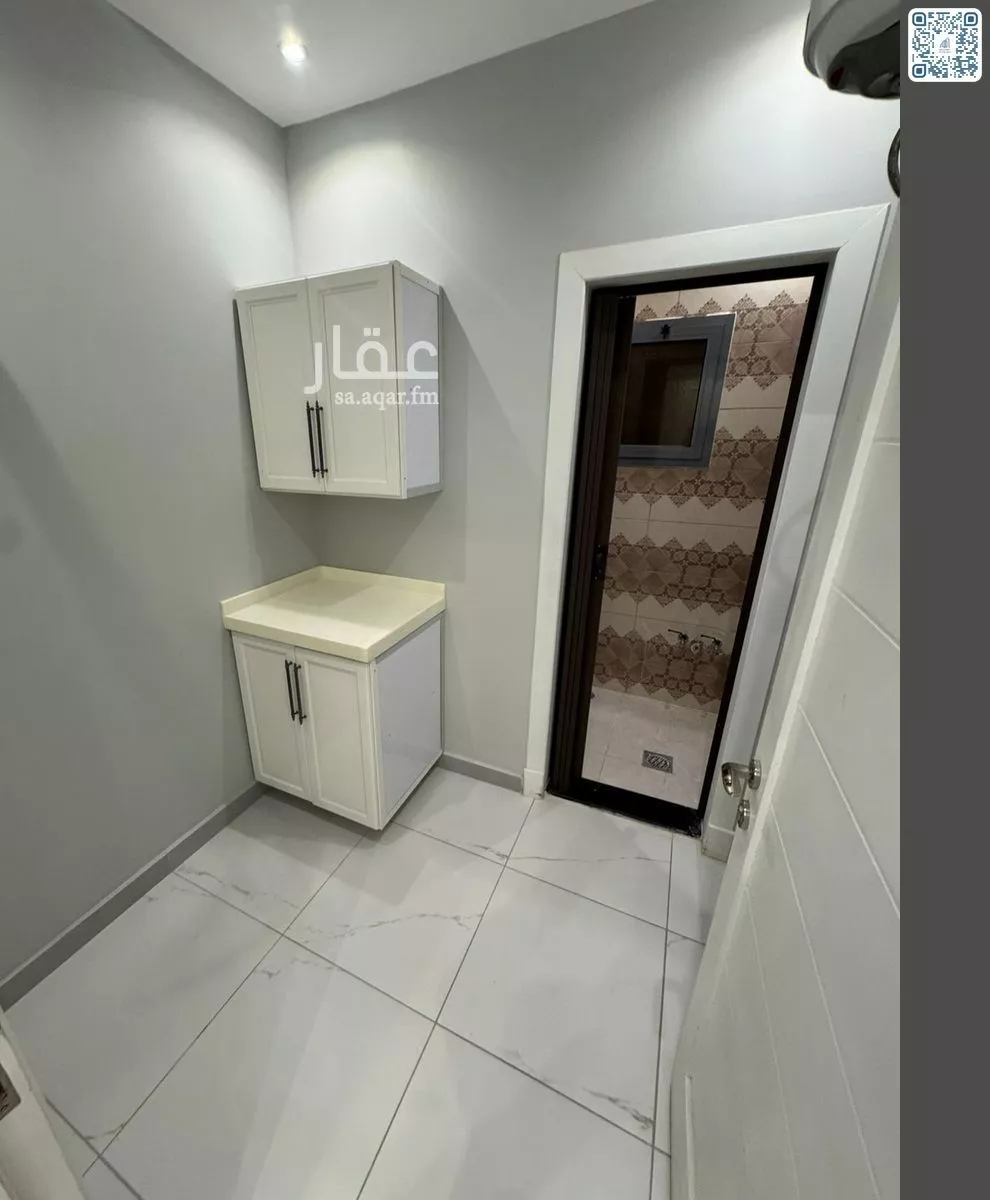 5 bedroom apartment in Al Hamdaniyah 12