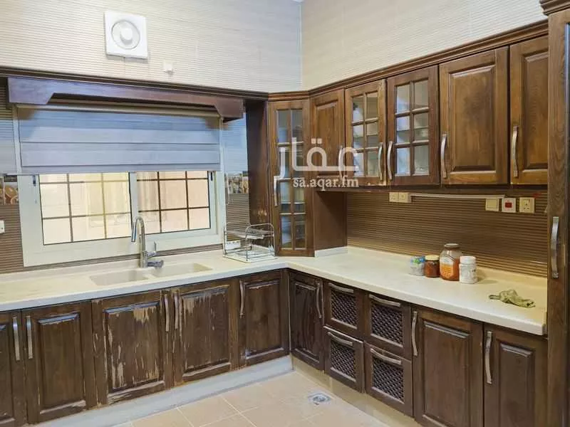 4 bedroom apartment in Al Basateen 11