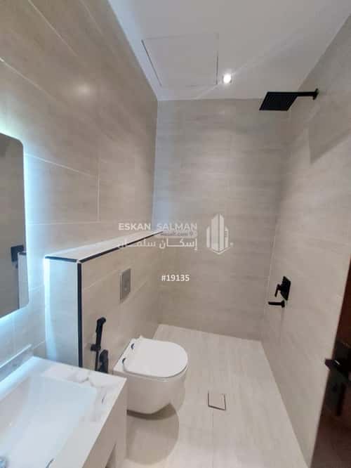 5 bedroom floor in Al Maizilah 4