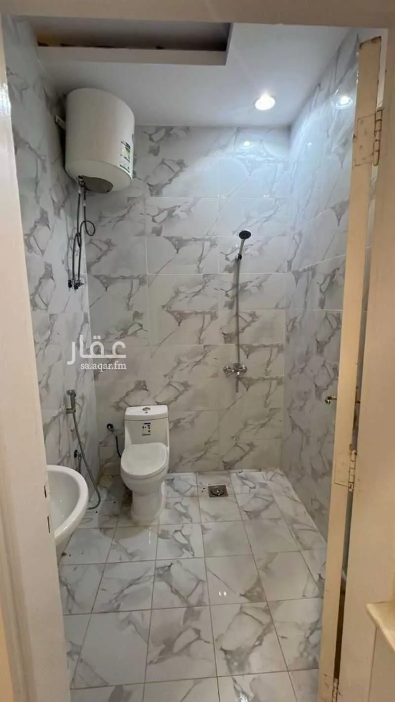 فيلا 4 غرف في التعاون، الرياض 12