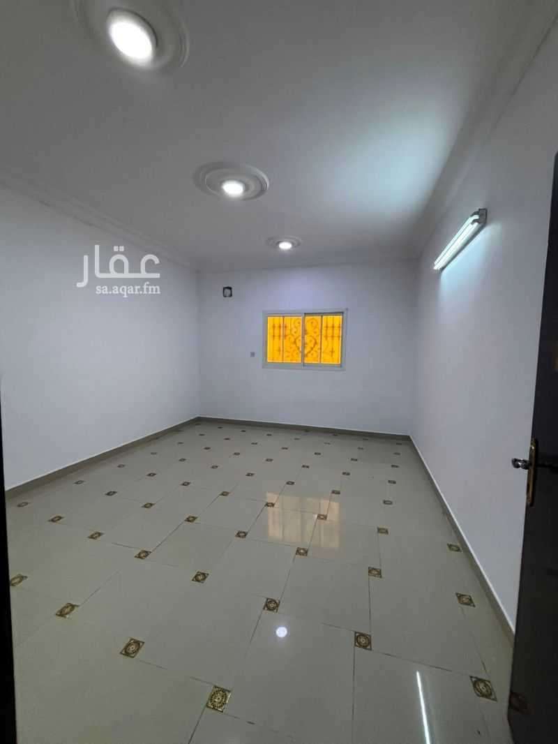 3 bedroom villa in Dhahrat Laban, Riyadh 14