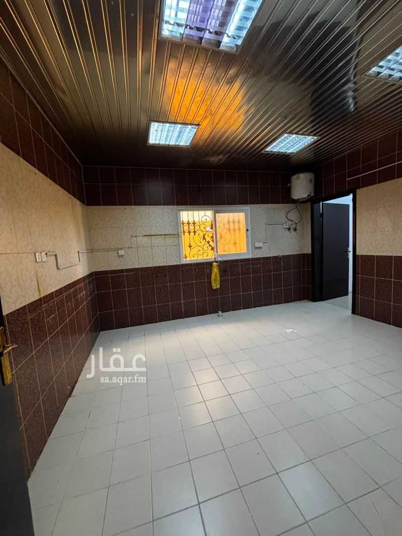 3 bedroom villa in Dhahrat Laban, Riyadh 7