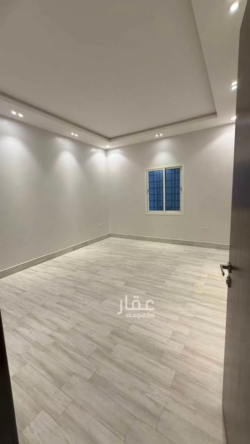 7 bedroom villa in Al Aridh, Riyadh 9