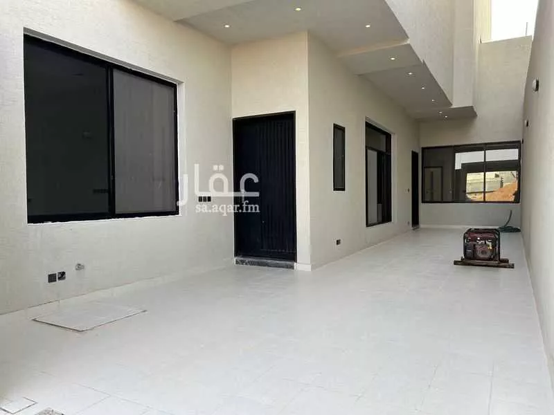 5 bedroom villa in An Nadhim, Riyadh 4