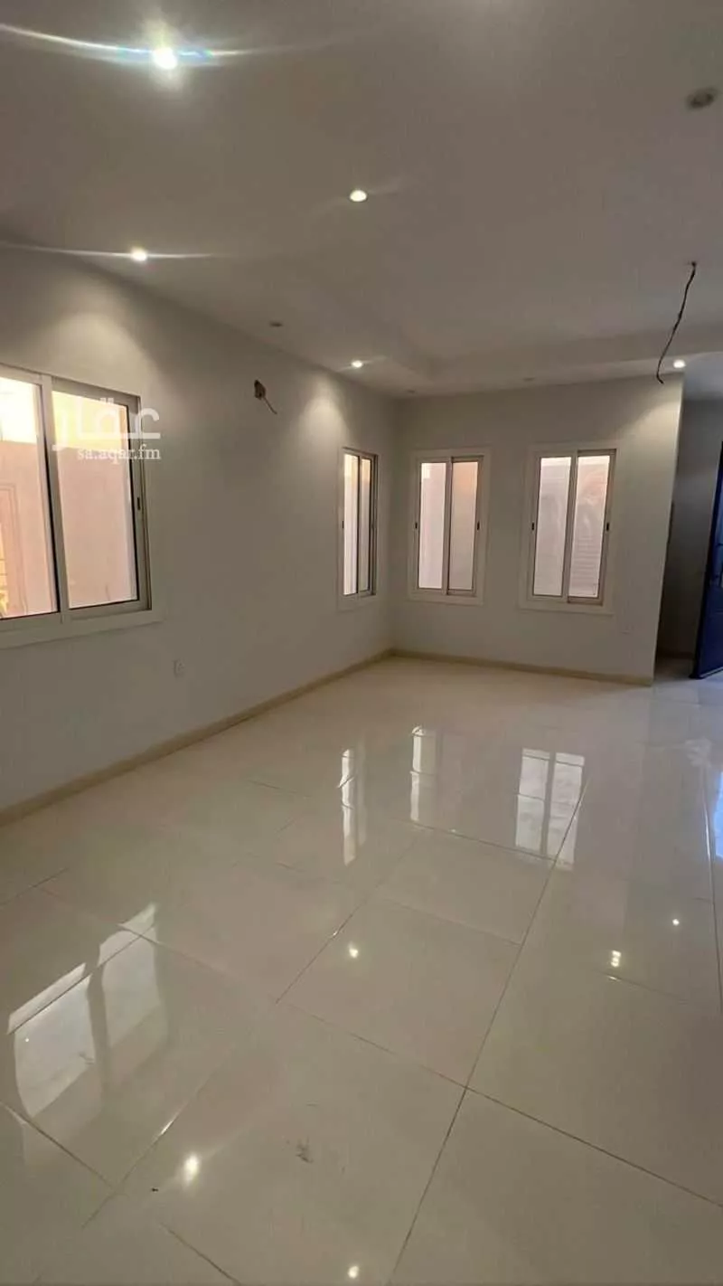3 bedroom villa in Az Zomorod, Jeddah 11