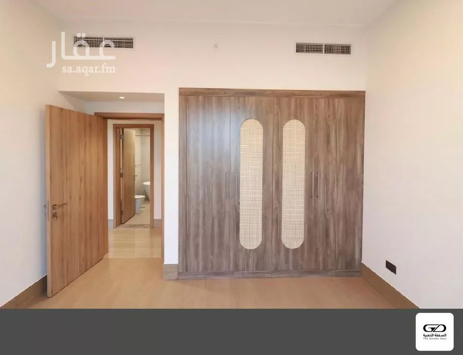 3 bedroom apartment in Al Salamah 8