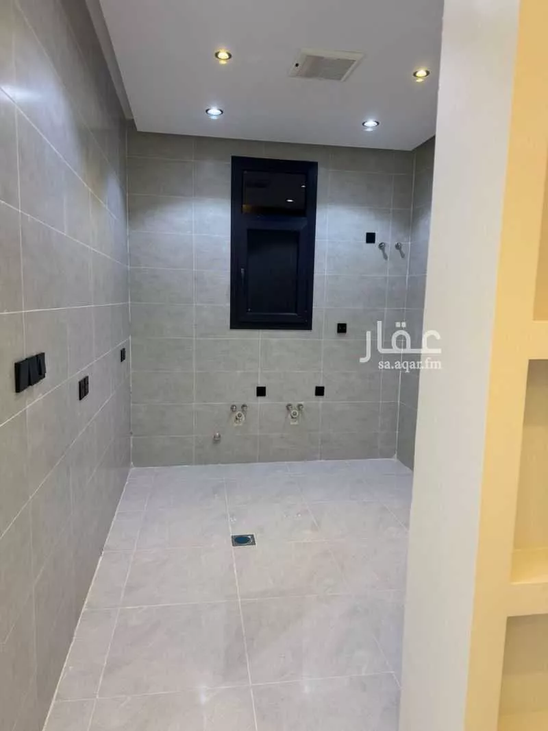 3 bedroom apartment in Al Bashaer 3