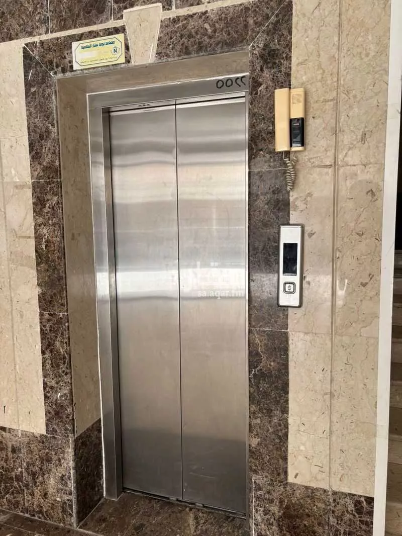 5 bedroom apartment in Al Salamah 17