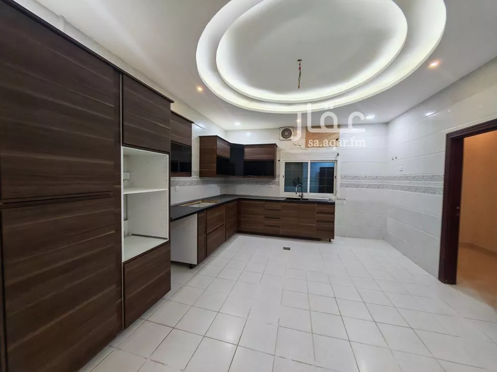 4 bedroom apartment in Al Lulu 8