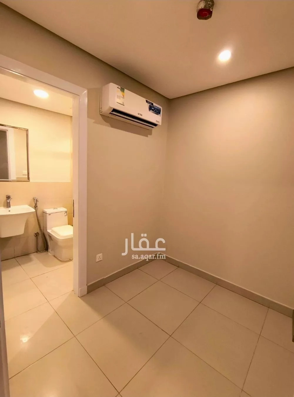 4 bedroom apartment in Al Hamdaniyah 6