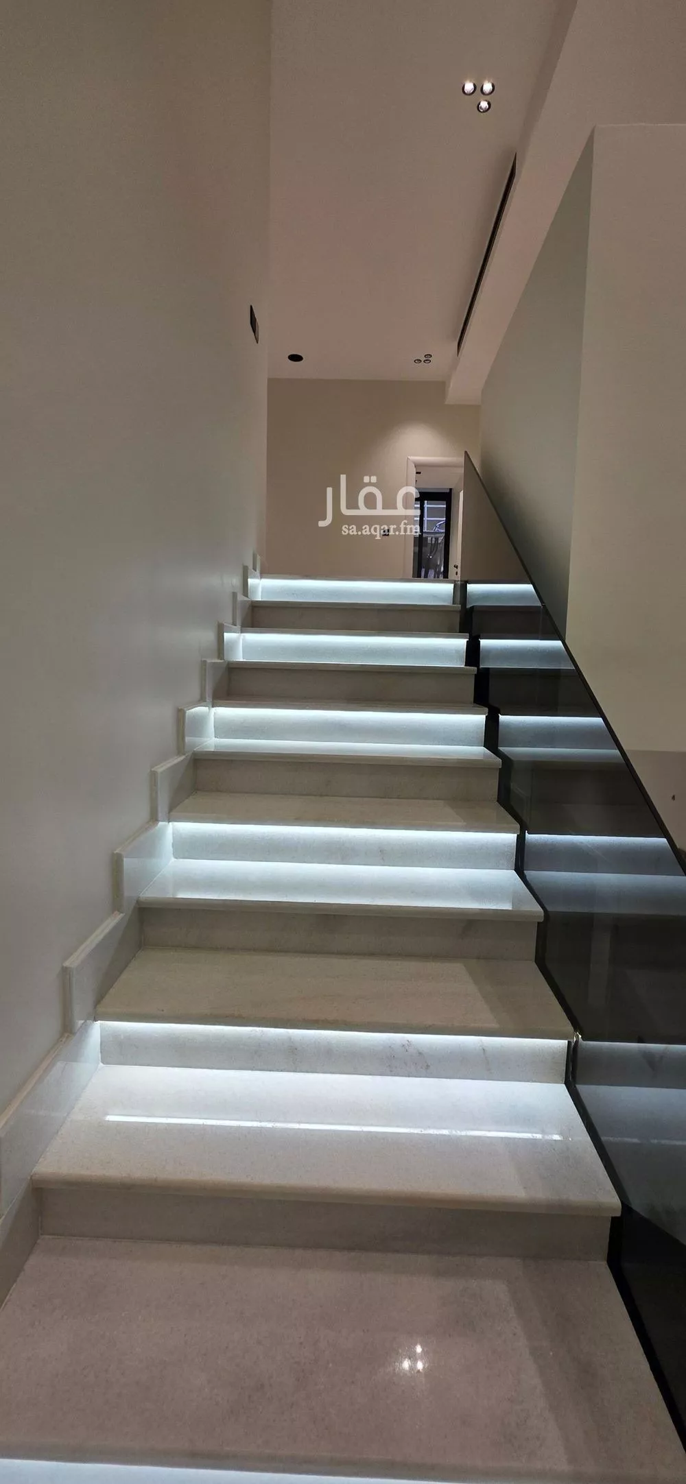 5 bedroom villa in Al Zahra 21
