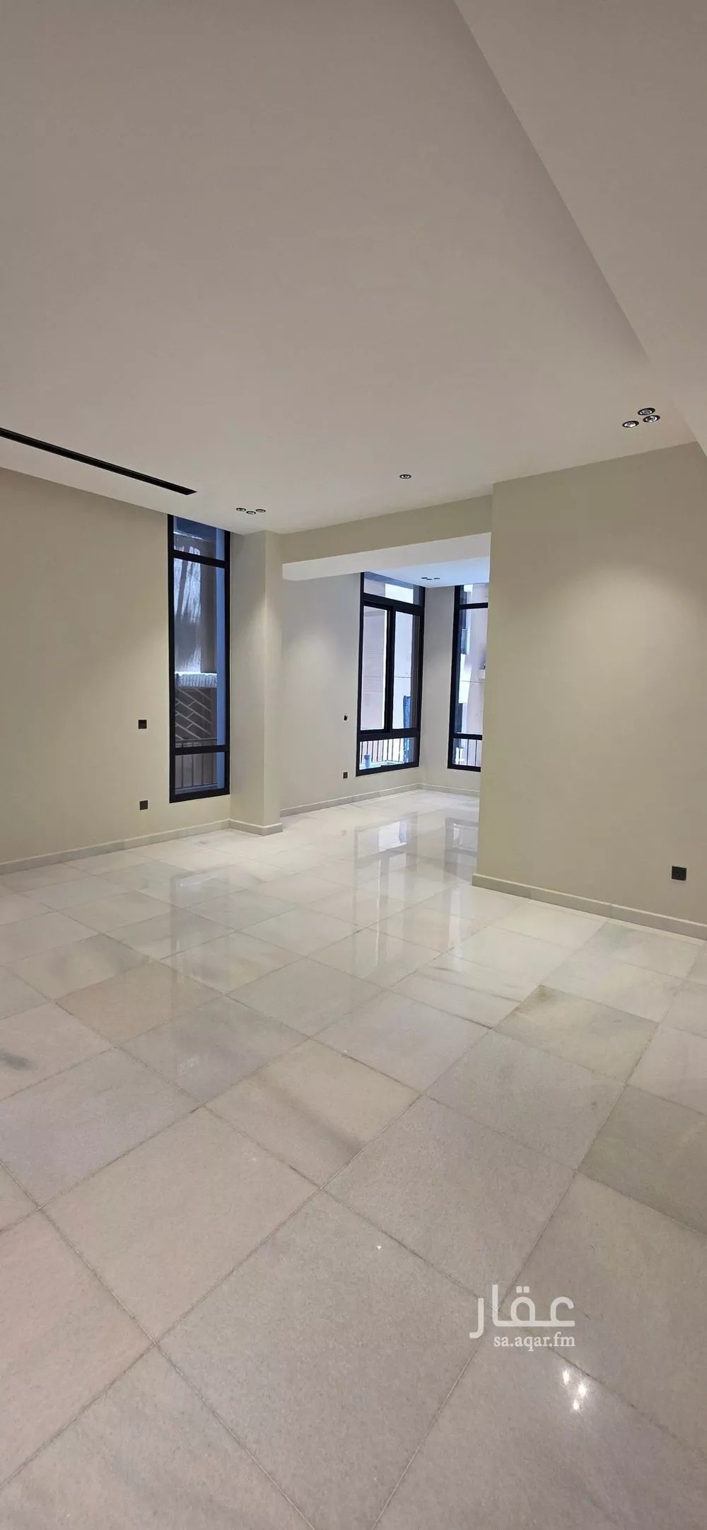 5 bedroom villa in Al Zahra 24