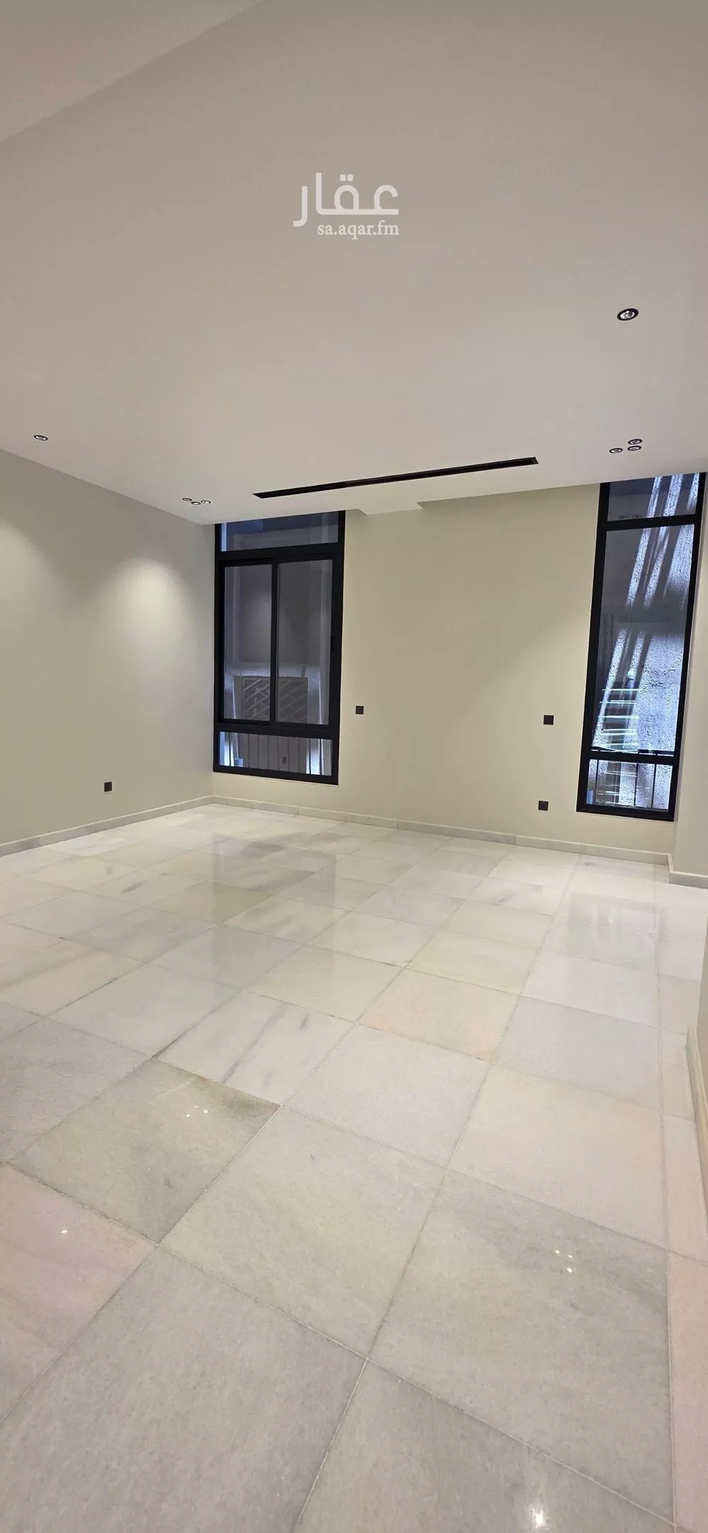 5 bedroom villa in Al Zahra 10