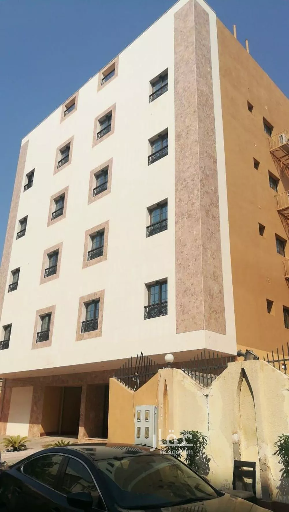 3 bedroom apartment in Al Zahra 2