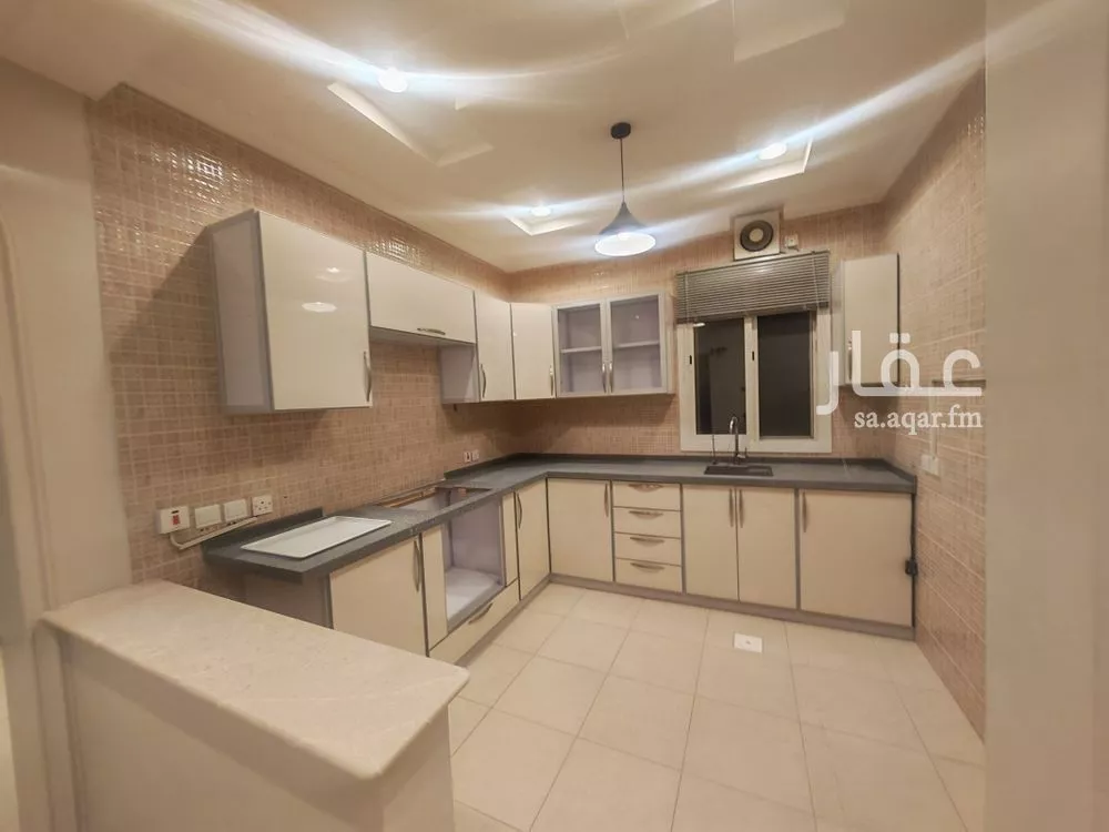 3 bedroom apartment in Al Salamah 4