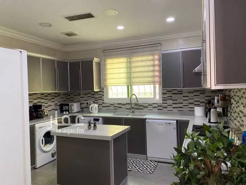 5 bedroom villa in At Taawon, Riyadh 10