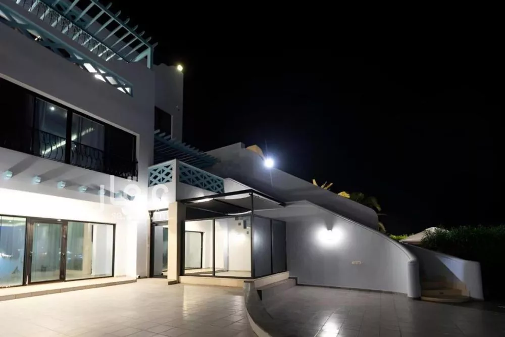 5 bedroom apartment in Az Zomorod 2