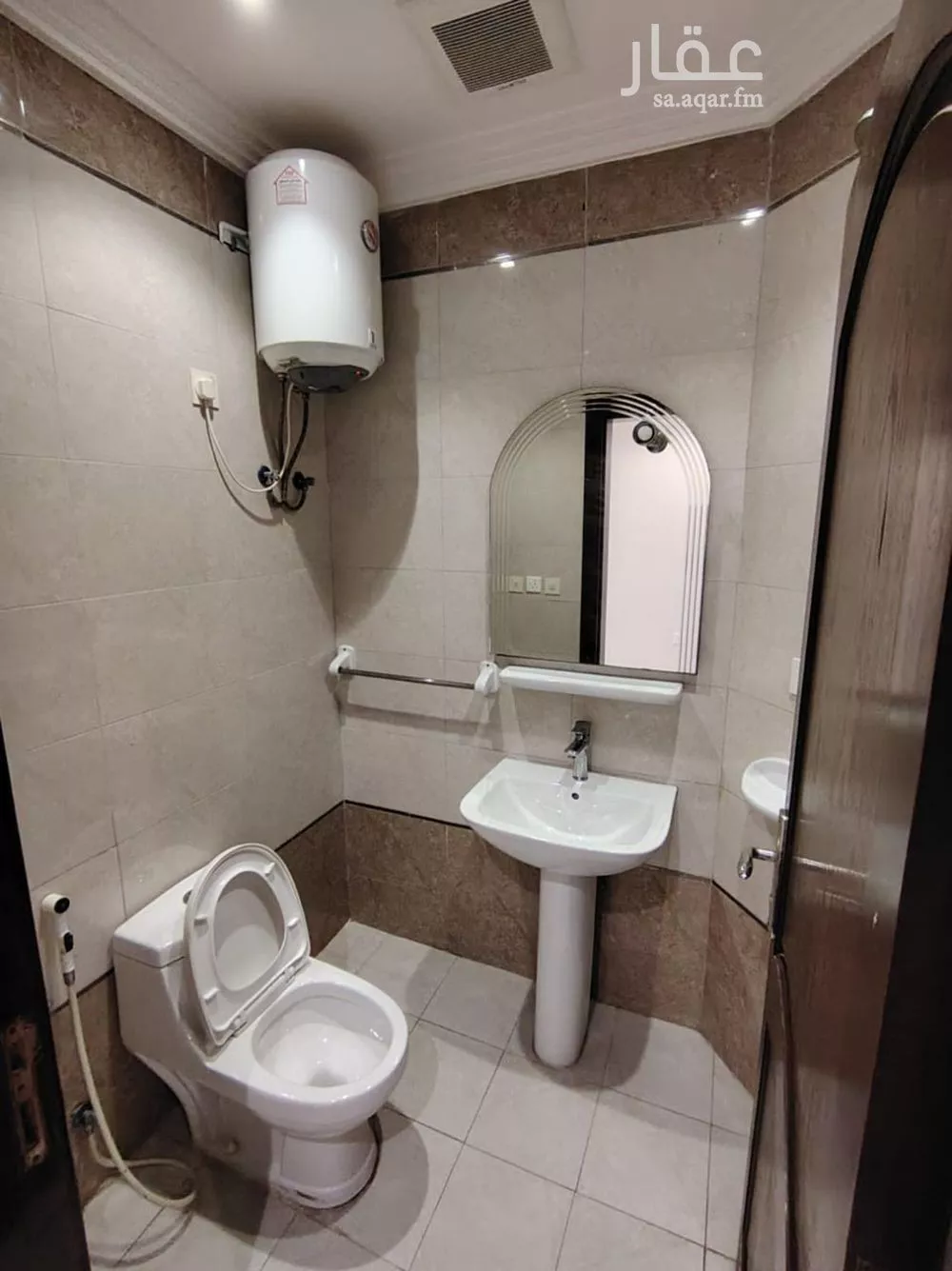 2 bedroom apartment in Al Shiraa 14